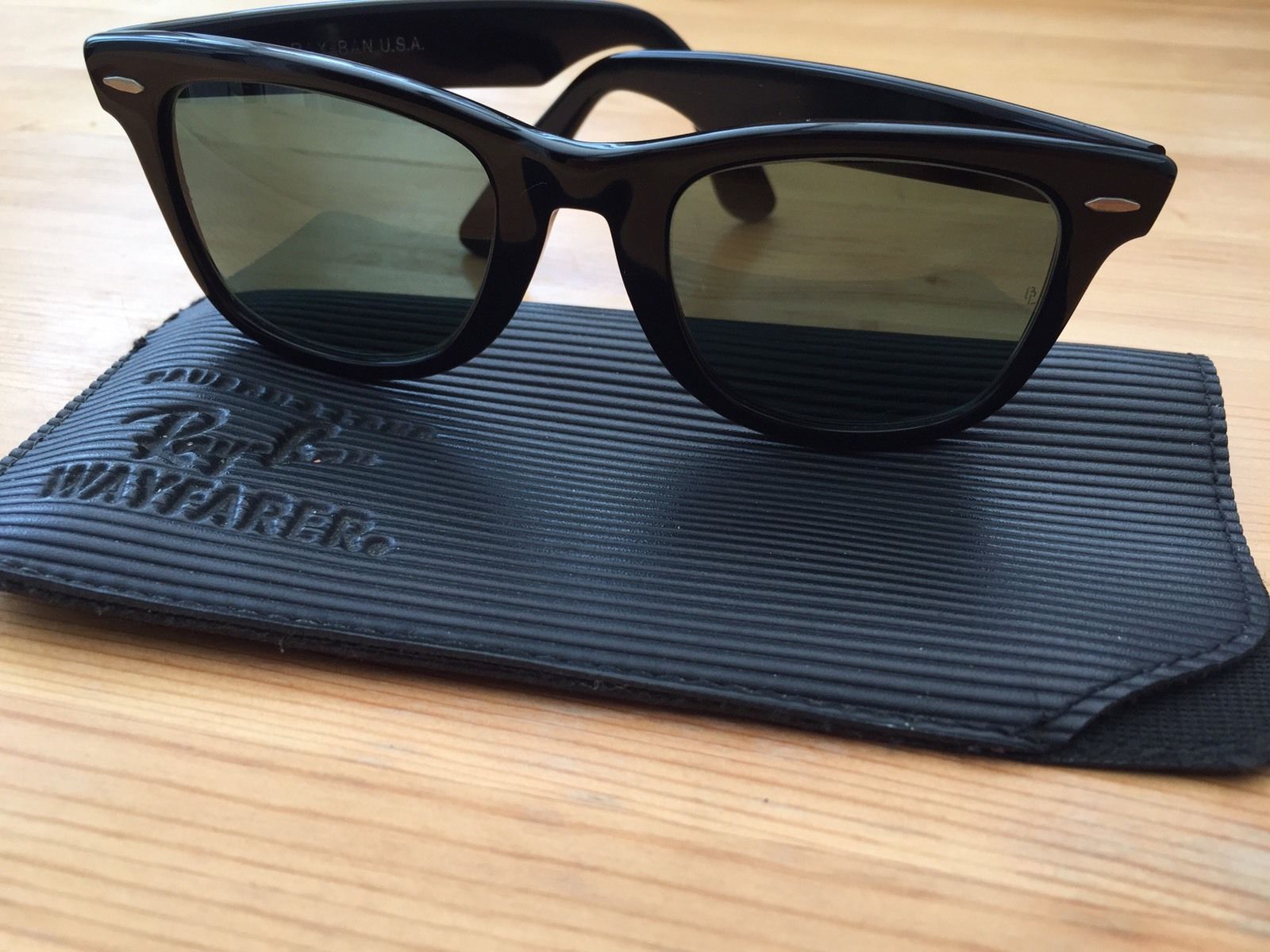 Lunettes Ray Ban : quelques modèles vintage vendus récemment sur eBay